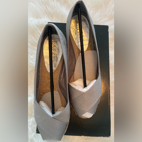 Ralph Lauren Shoes - Ralph Lauren NWT size 8 price firm!